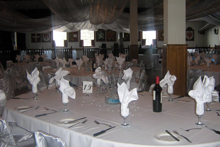 Main Hall, Wedding Table
