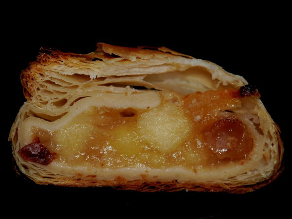 Worldfamous Viennese Apfelstrudel
